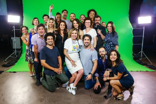 EMETEVÊ Encontro de gerações de ex-VJs da MTV na festa que aconteceu em SP, nesta terça (20), para comemorar os 25 anos da chegada do canal ao país (Manuela Scarpa/Divulgação)