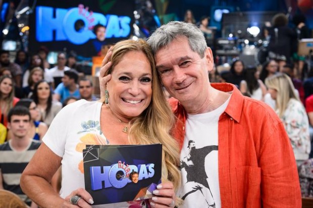 Susana Vieira e Serginho Groisman na gravação de 'Altas Horas' (Globo) (Ramón Vasconcelos/Divulgação)